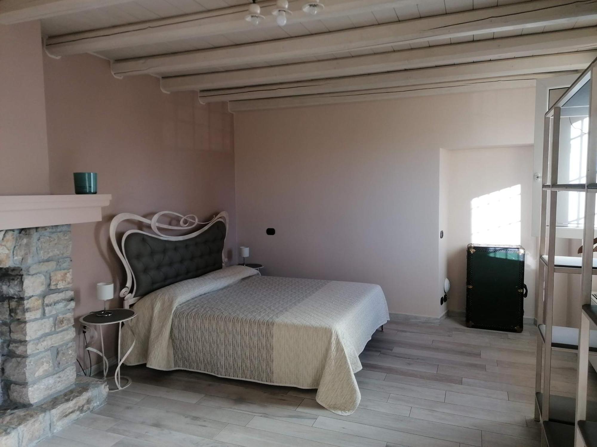 Casale Raffaello B&B Como Albese Con Cassano Buitenkant foto